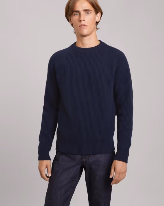 Asket — Heavy wool sweater